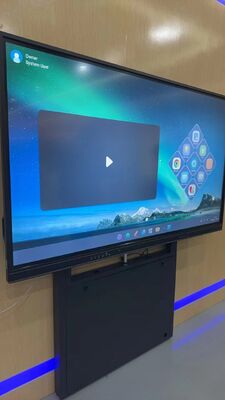 Регулируемая высота Интерактивная подставка для доски с грузоподъемностью 100 кг и 360° тормозными колесами для 55-86 дюймовых телевизоров