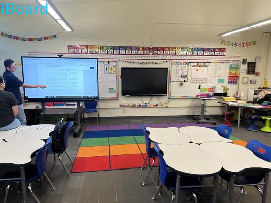 98-дюймовый интерактивный плоский сенсорный экран с разрешением 4K Ultra HD и 20 точками касания для школ и корпораций