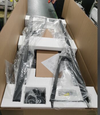 Подставка для мобильного телевидения с регулируемой высотой для 65-100-дюймовых дисплеев